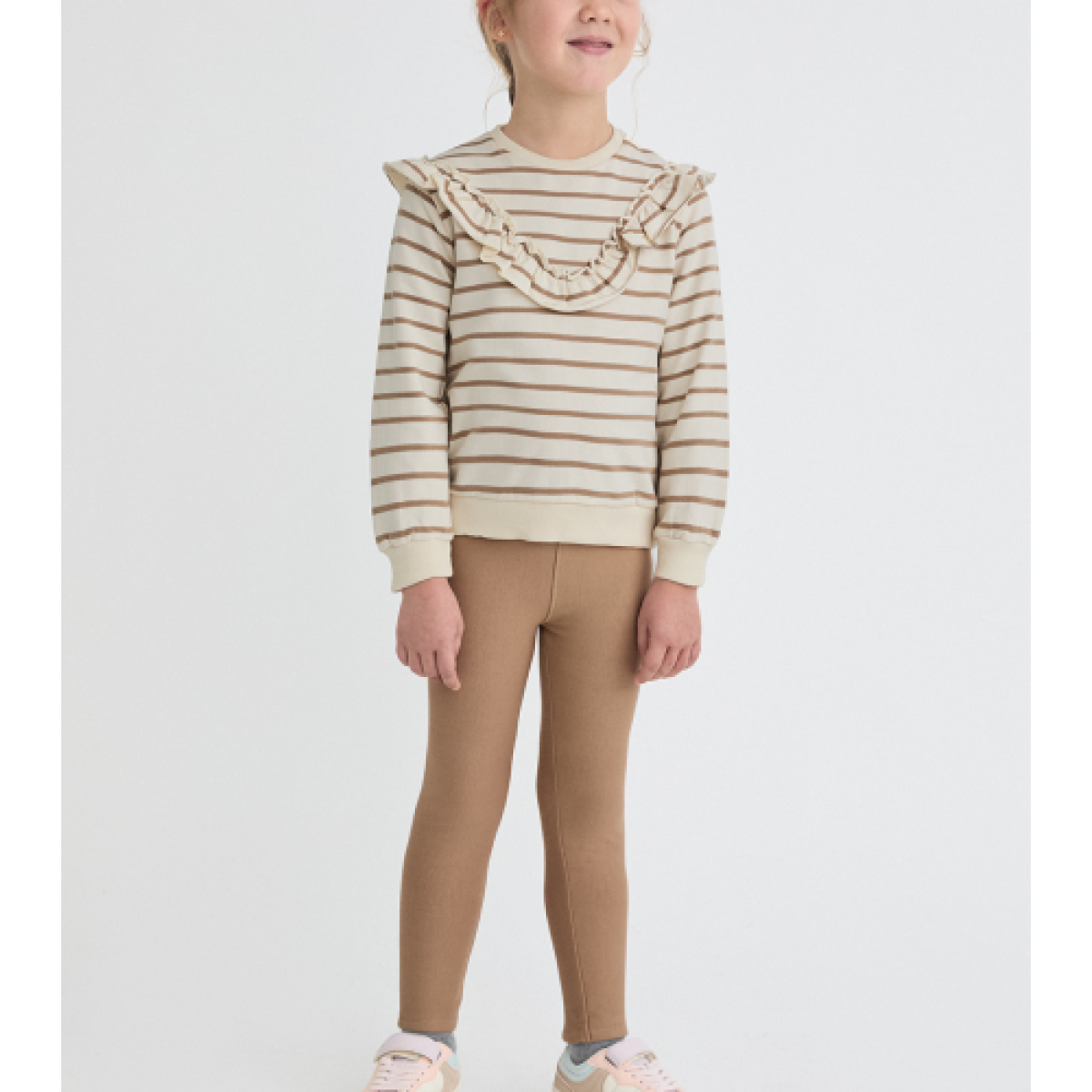 Ver Conjunto niña sudadera volante rayas crudo