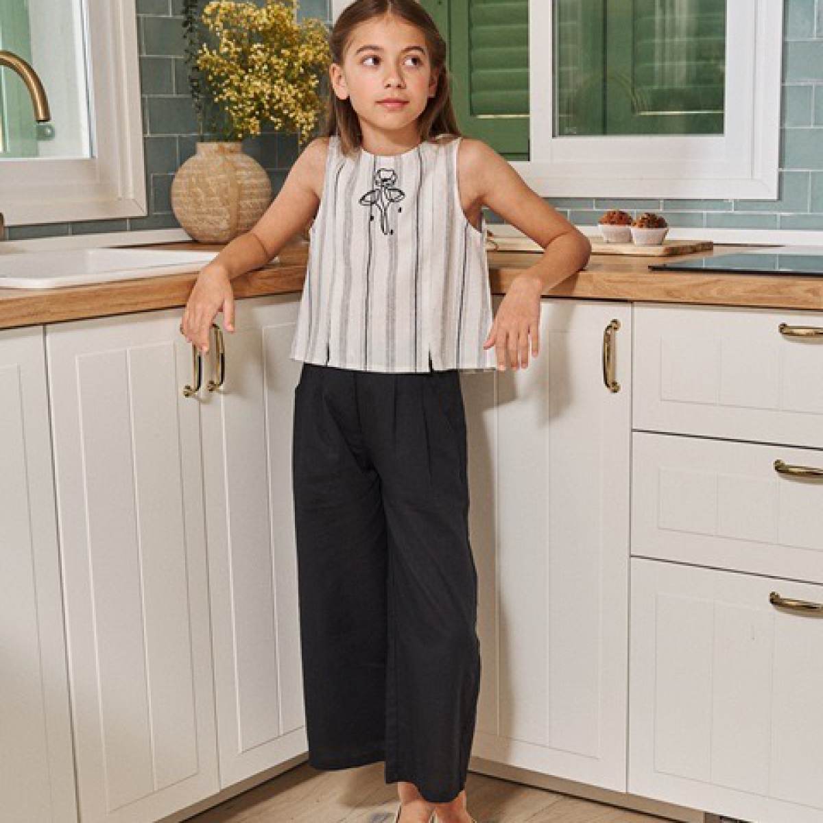 Ver Pantalón niña negro lino