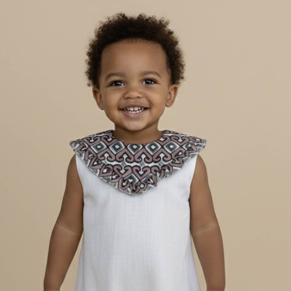 Ver Pelele unisex blanco cuello étnico