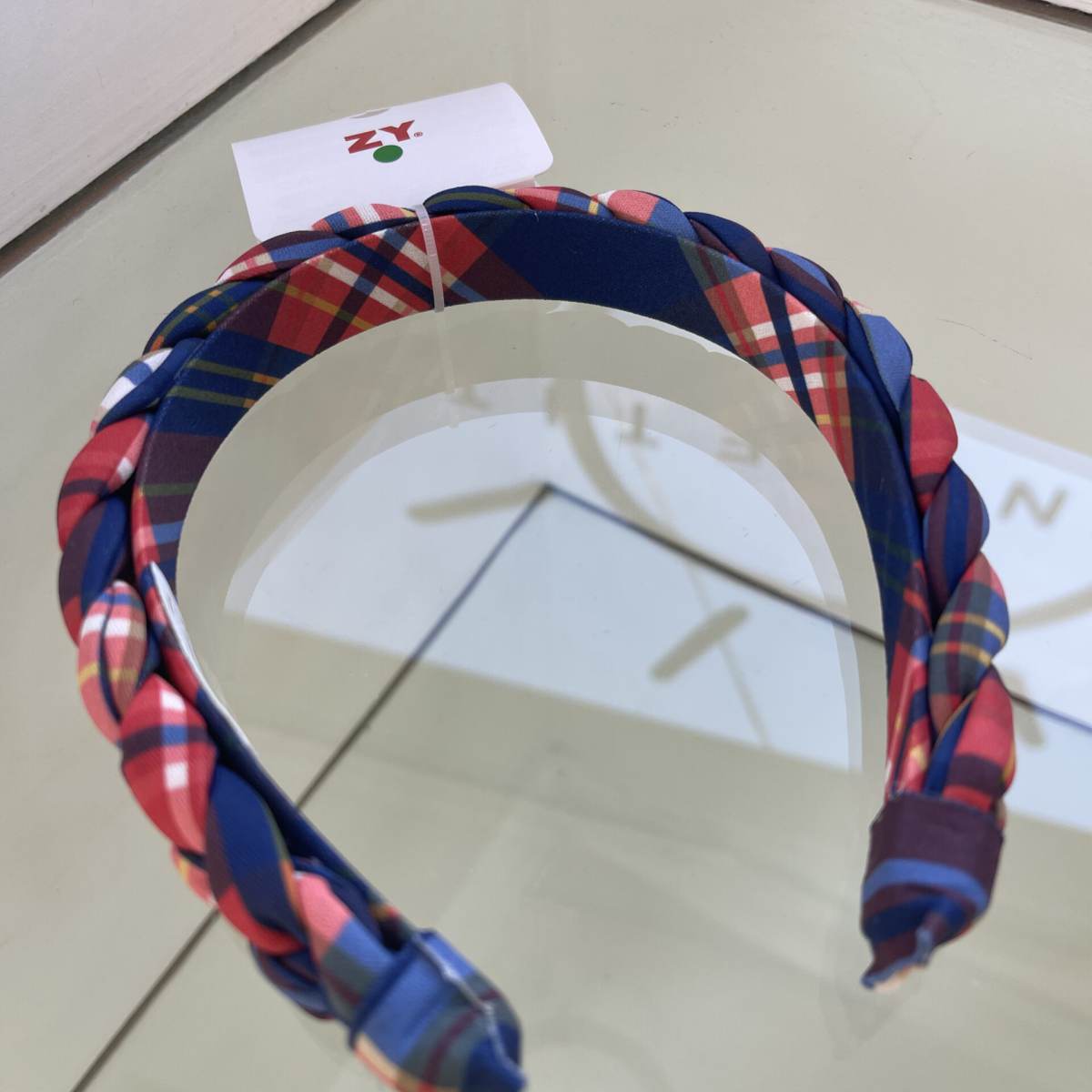 Ver Diadema acolchada trenzada cuadros