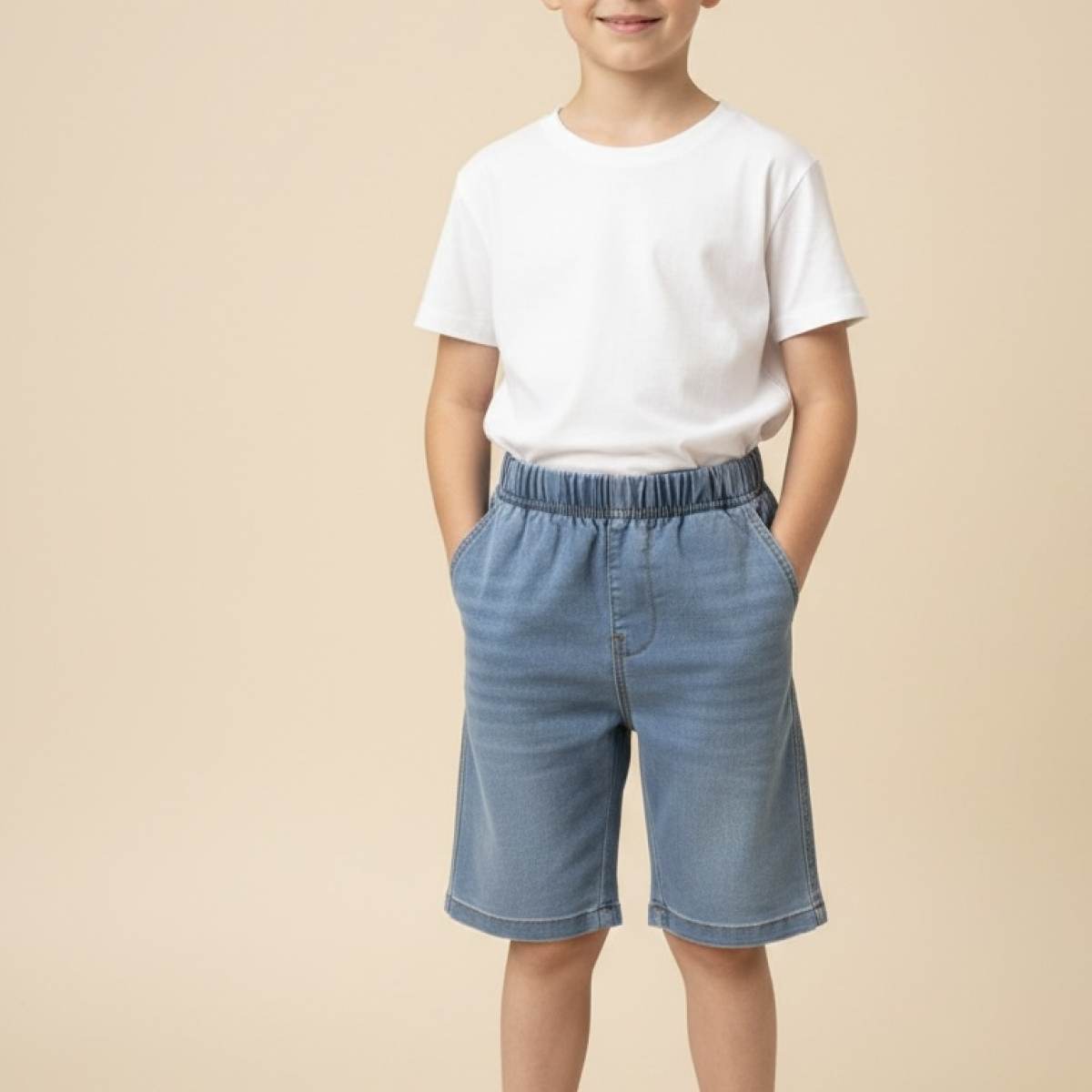 Ver Pantalón corto niño elástico