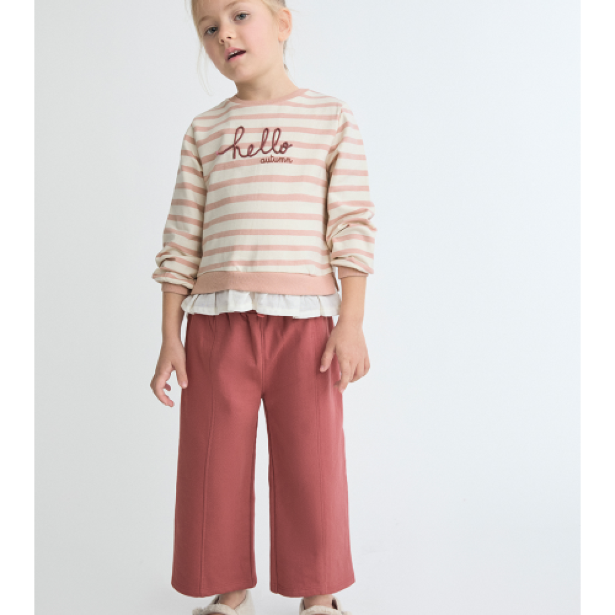 Ver Conjunto niña hello autumm