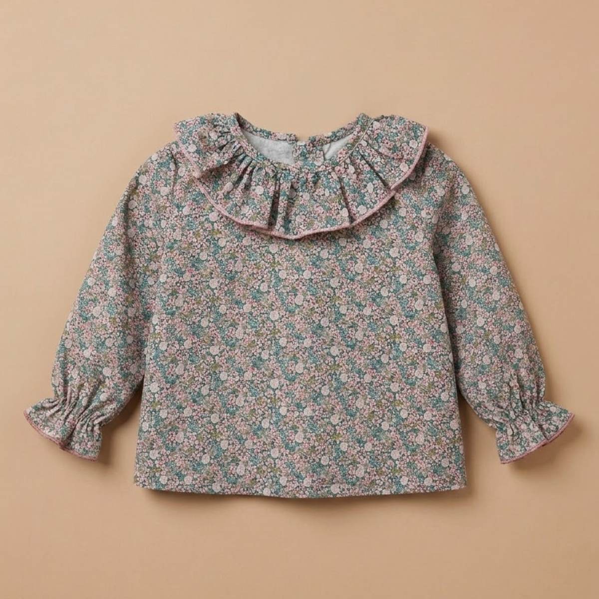 Ver Camisa cuello volante flores ros